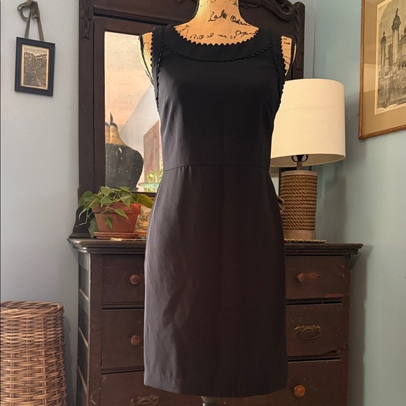 Ann Taylor Black Scalloped Sleeveless Sheath Dress - Picture 2 of 9